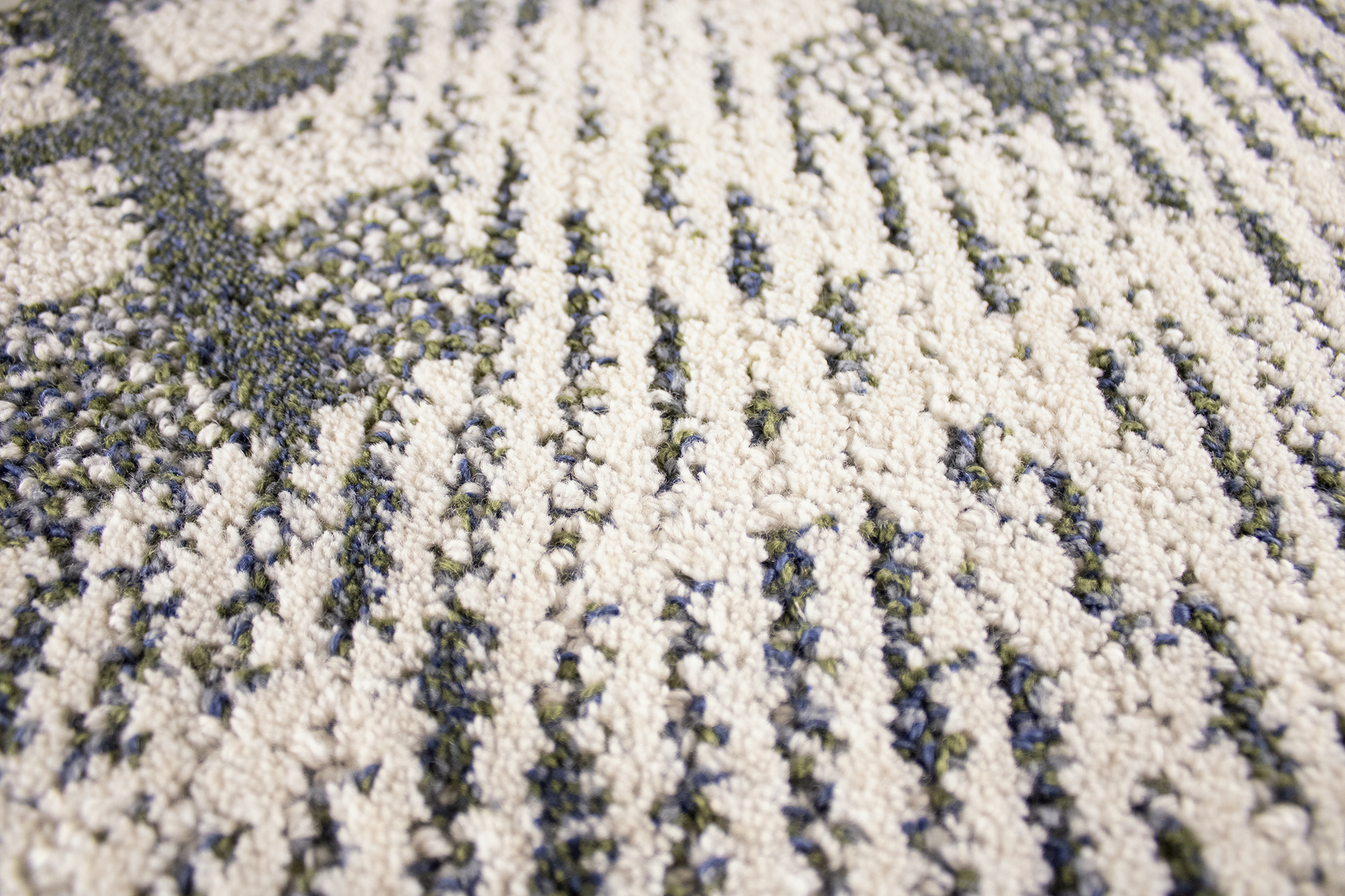Bettis Plaid Detail 